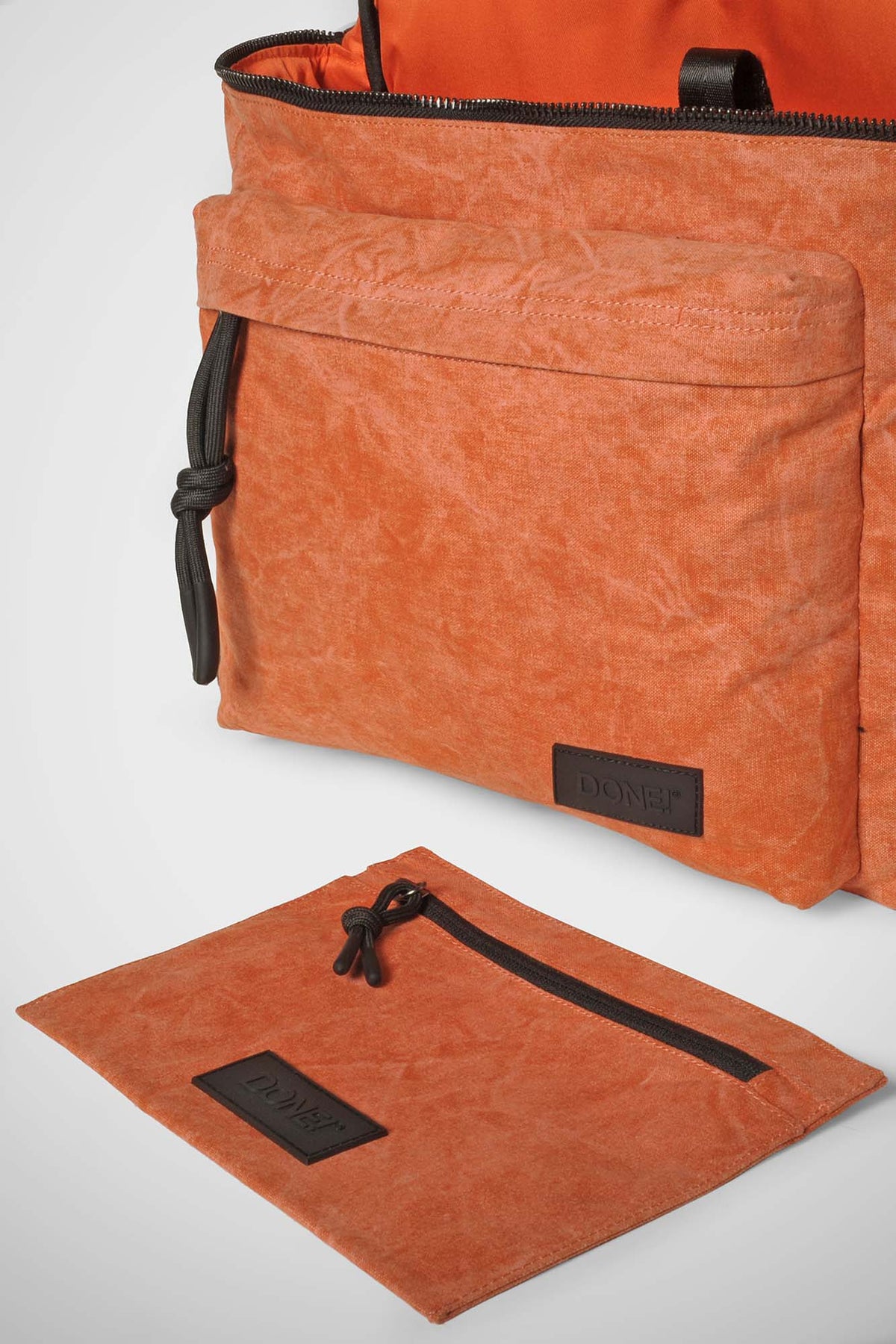 East+West Waxed Canvas M Russet
