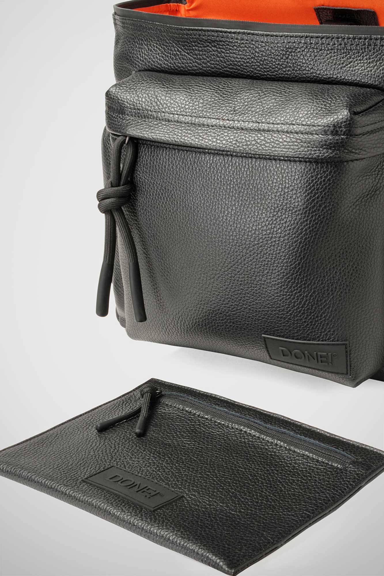 East+West Pelle M Nero