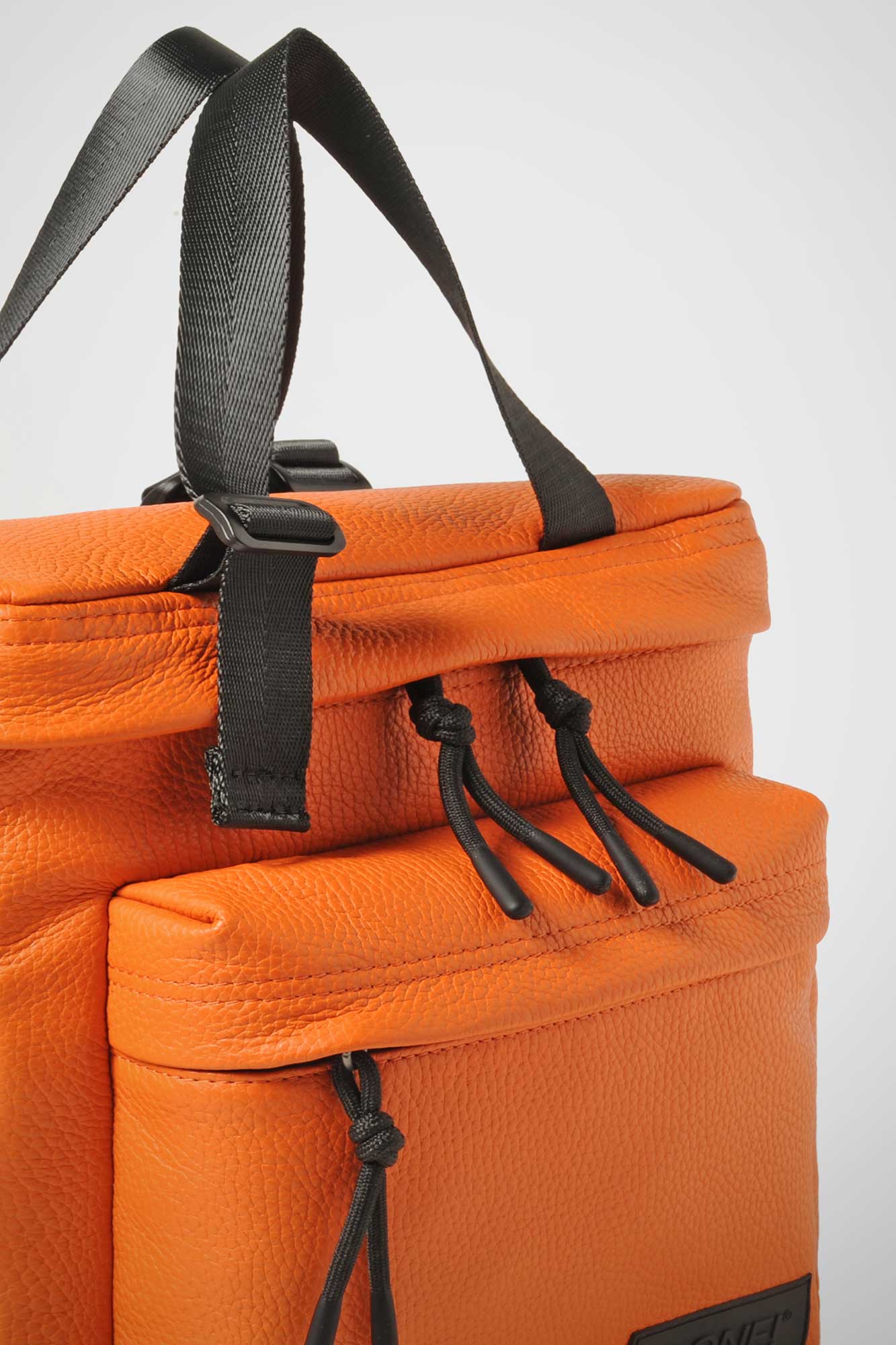 East+West Leather S Orange