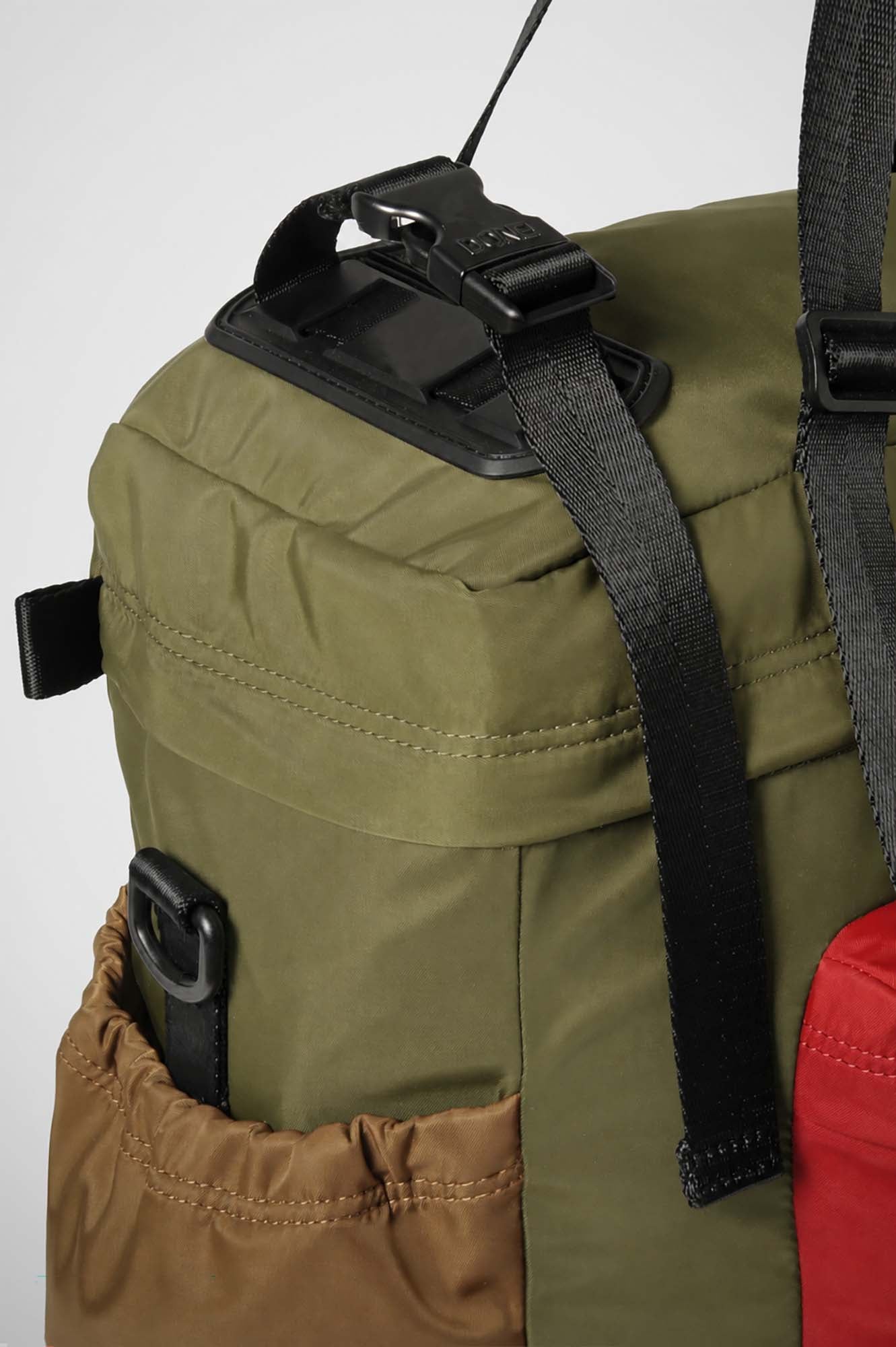 East+West Nylon L Dark Green Mud Red