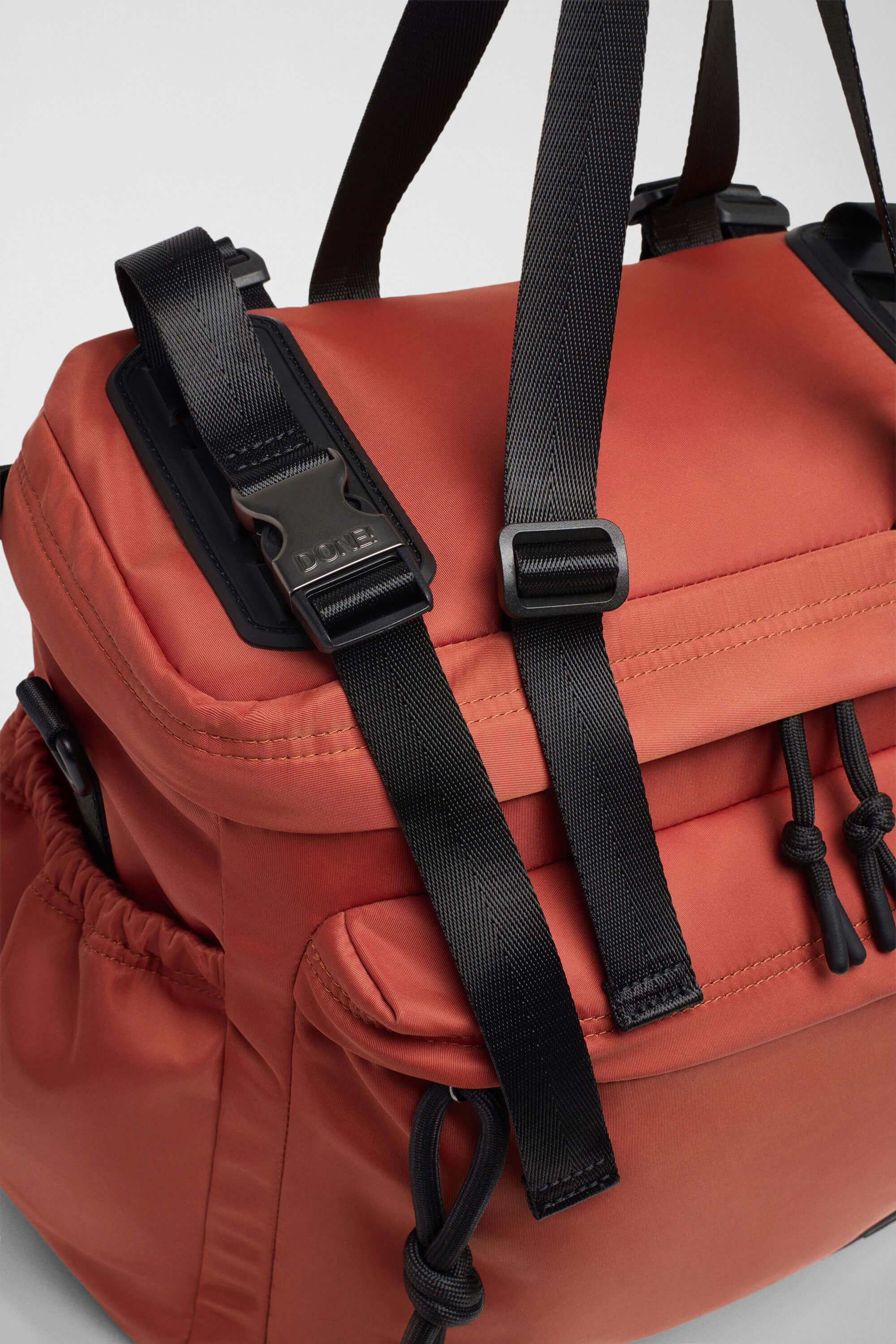 East+West Nylon M Ruggine