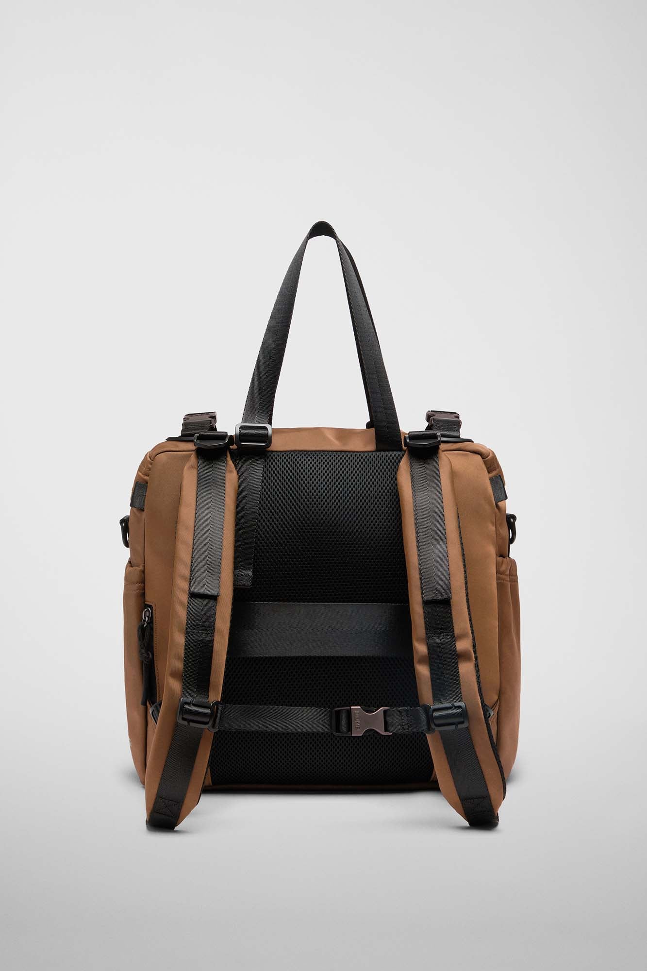 East+West Nylon M Coffee