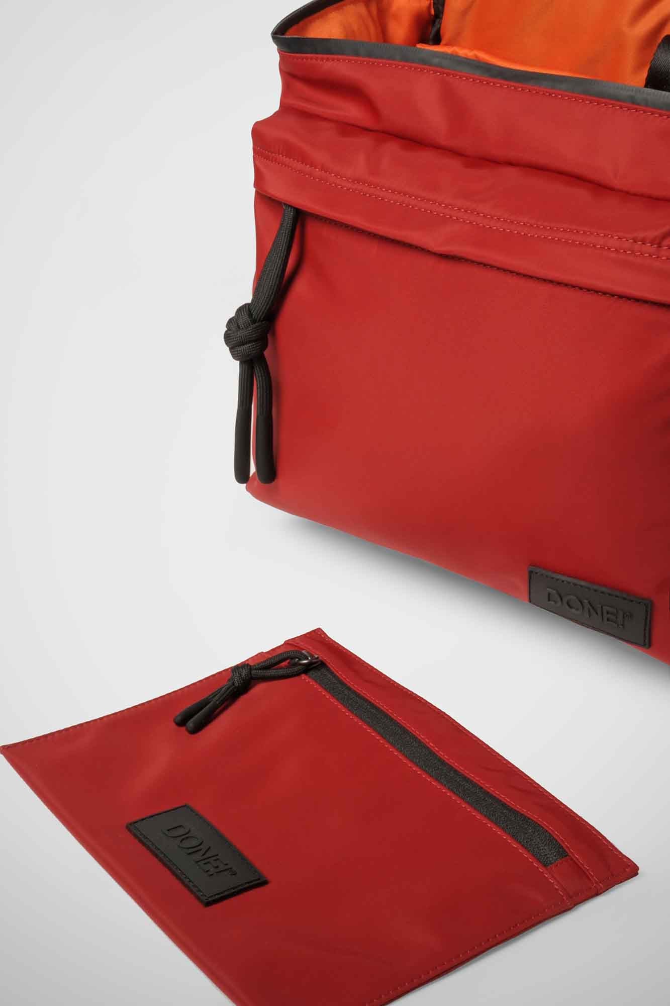 East+West Nylon M Rosso