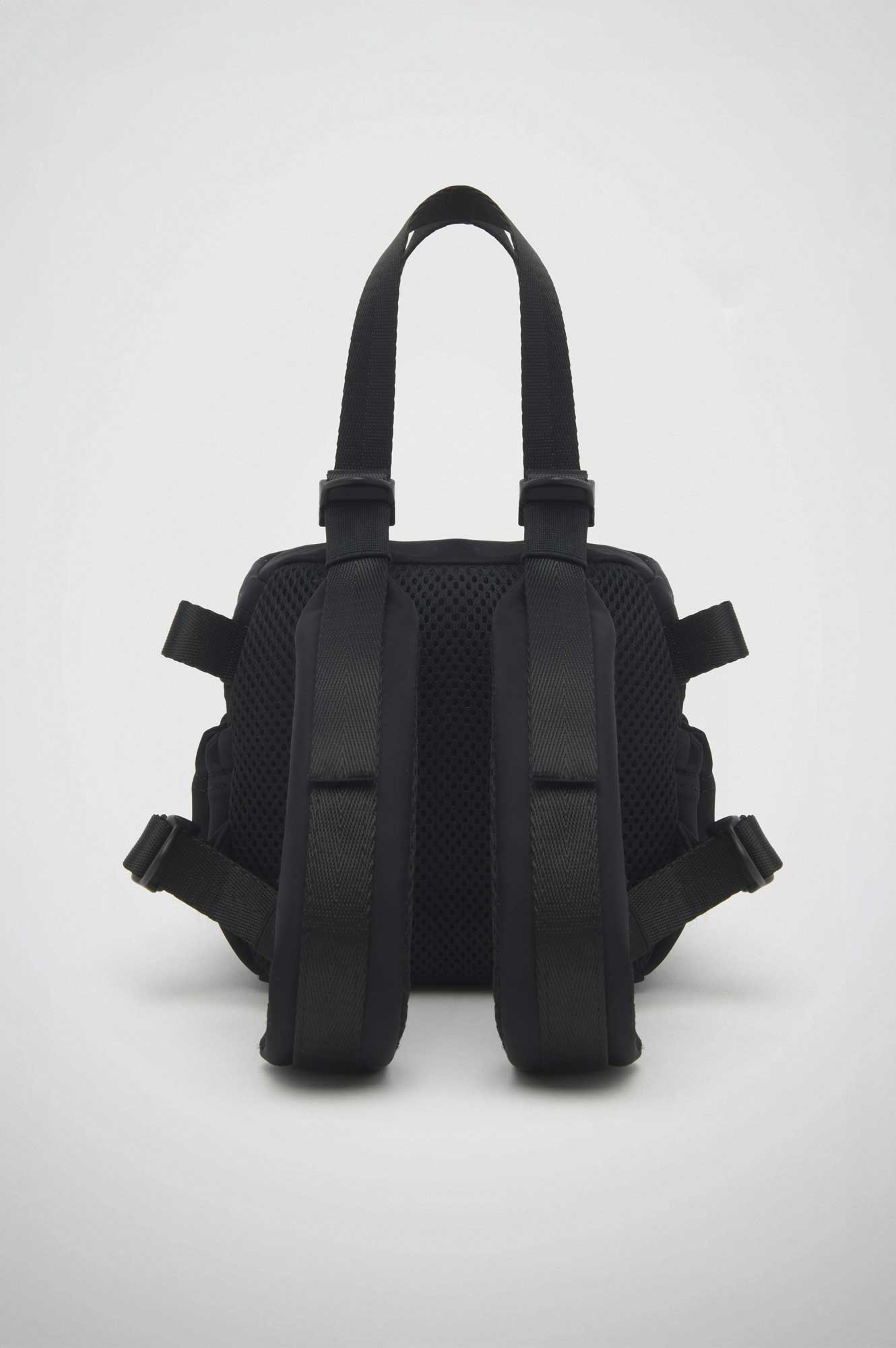 East+West Nylon XS Black
