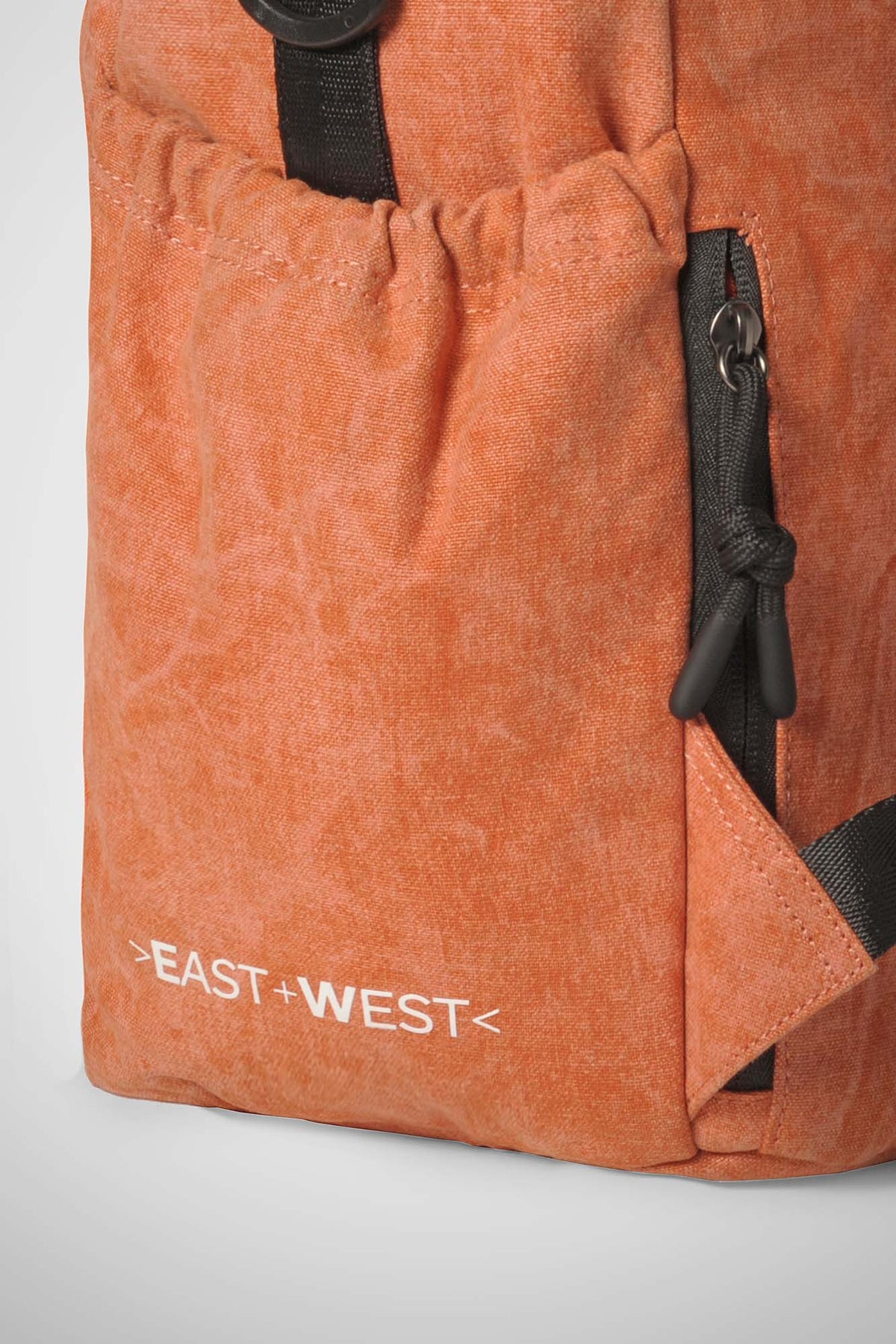 East+West Waxed Canvas M Russet