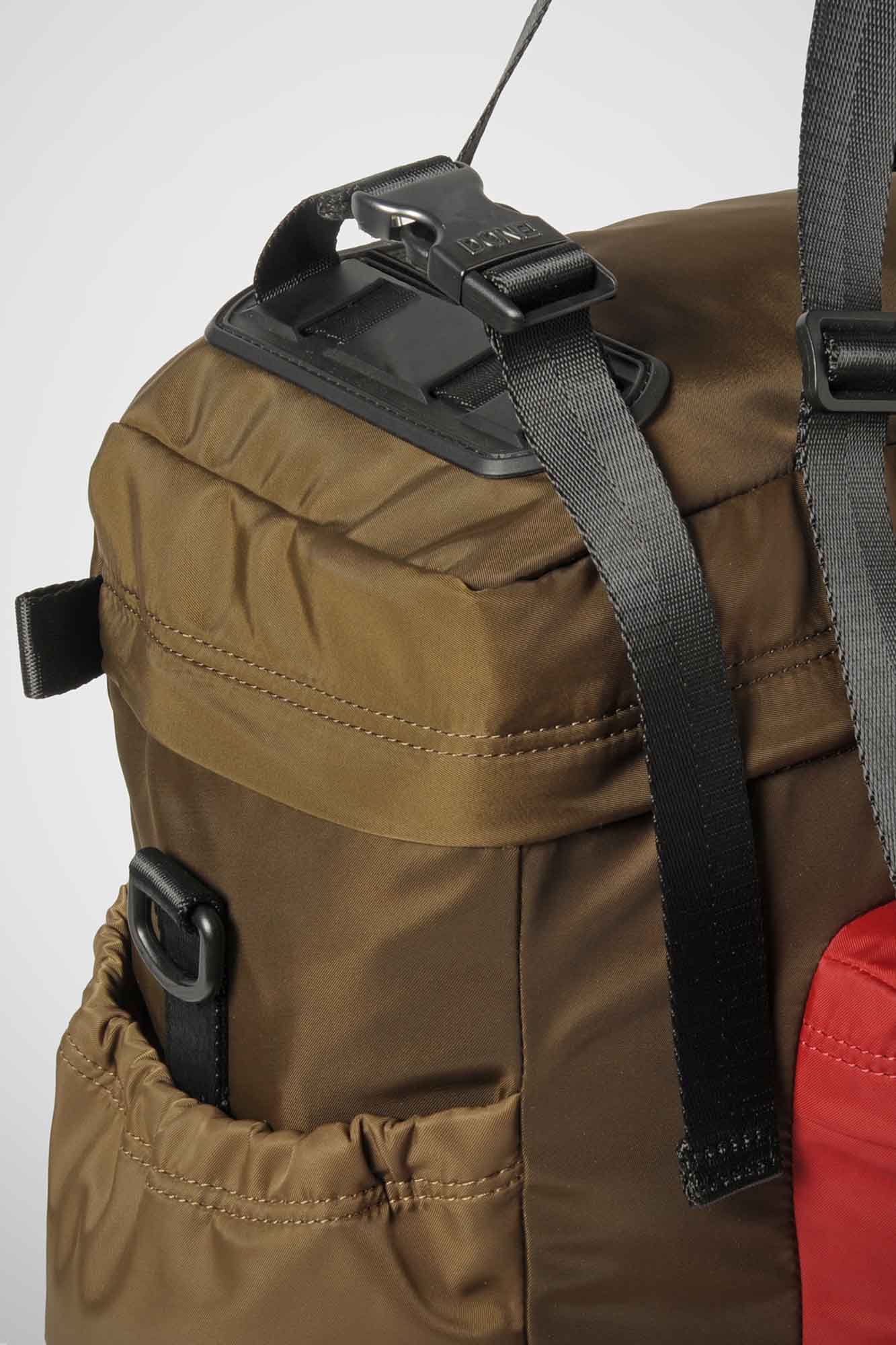 East+West Nylon L Verdone Fango Rosso