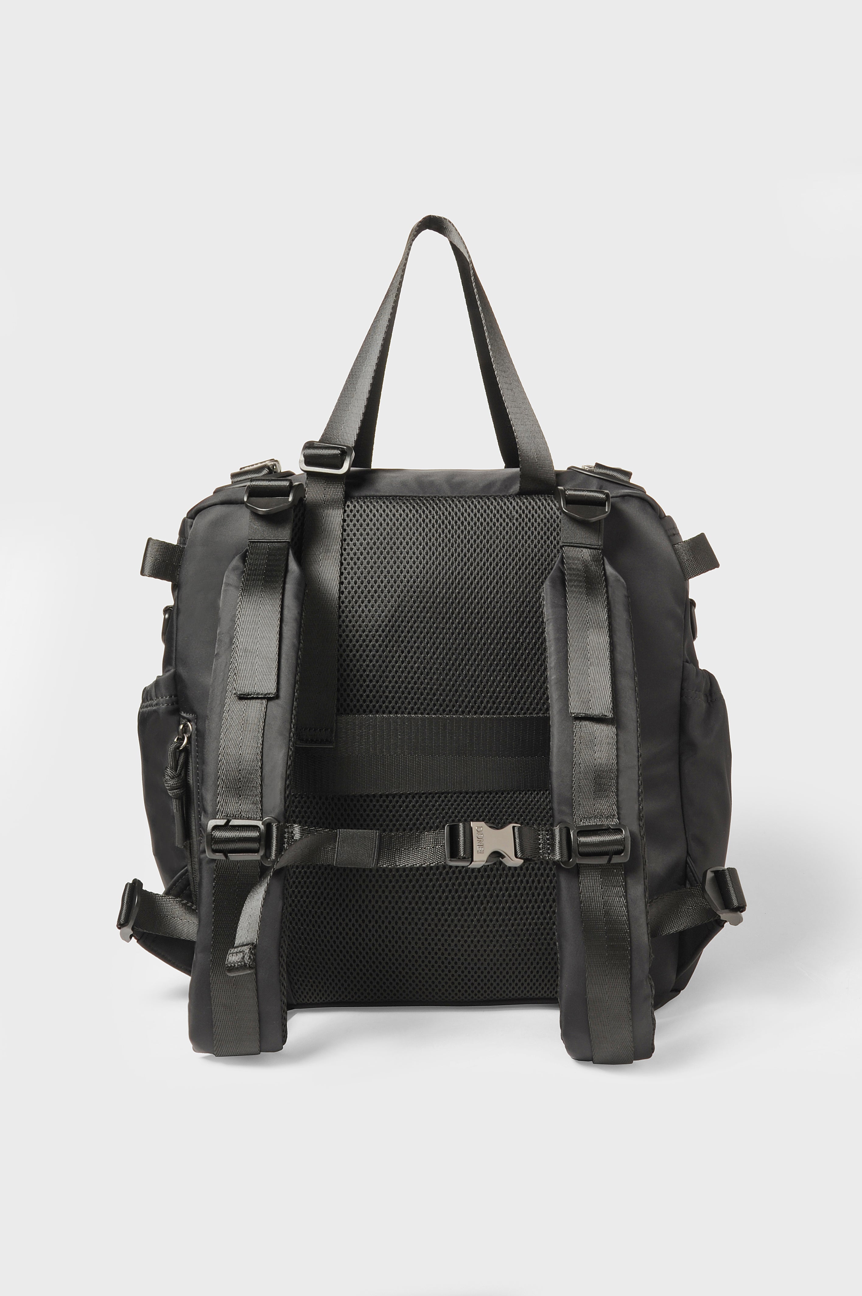 East+West NYLON M Nero Drago